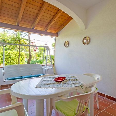 Awesome Home In Manduria With Kitchen Eksteriør bilde